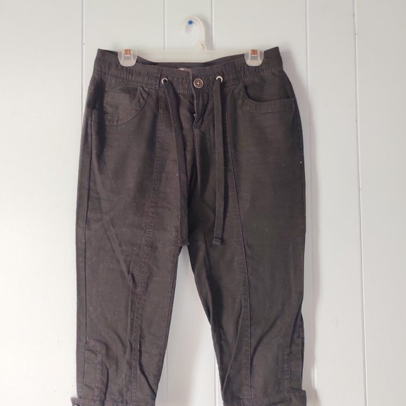 Smart Set Black Linen Capri Pants - Picture 2 of 9